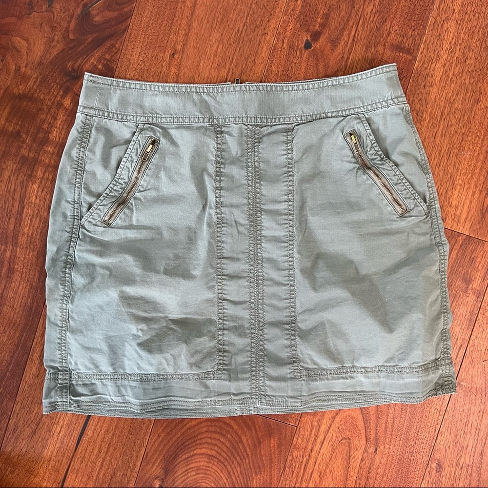 LOFT Olive green skirt